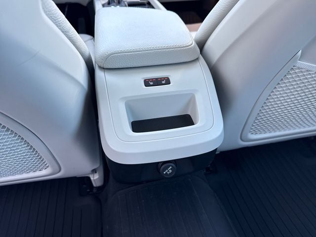 2020 Volvo S60 T6 Momentum