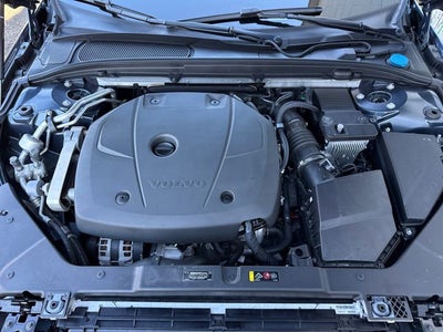 2020 Volvo S60 T6 Momentum