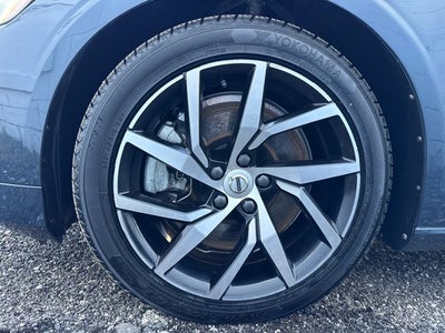 2020 Volvo S60 T6 Momentum