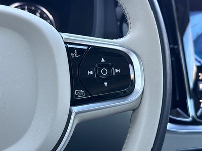 2020 Volvo S60 T6 Momentum