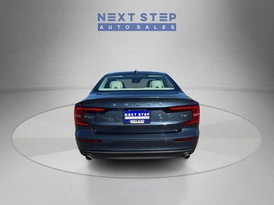 2020 Volvo S60 T6 Momentum