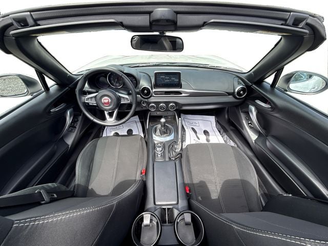 2017 FIAT 124 Spider Classica