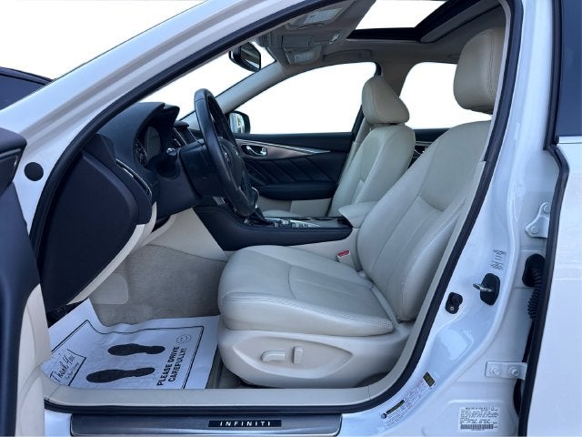 2015 INFINITI Q50 Premium