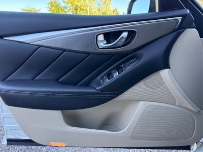 2015 INFINITI Q50 Premium