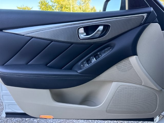 2015 INFINITI Q50 Premium
