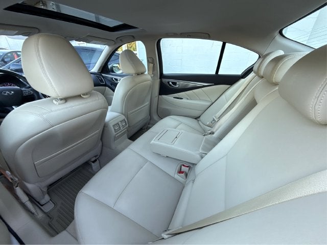 2015 INFINITI Q50 Premium