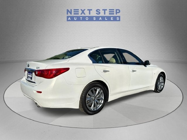 2015 INFINITI Q50 Premium