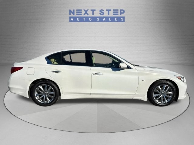 2015 INFINITI Q50 Premium