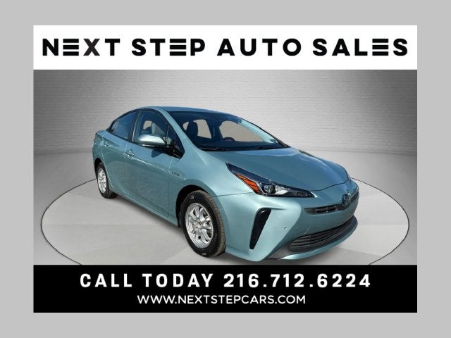 2020 Toyota Prius LE
