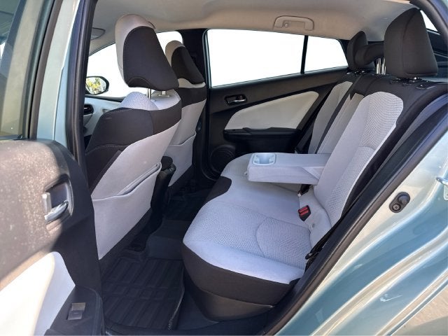 2020 Toyota Prius LE