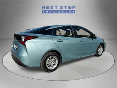 2020 Toyota Prius LE