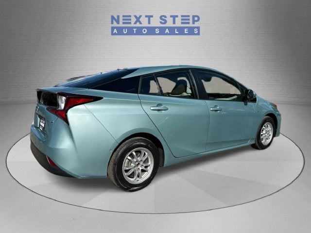 2020 Toyota Prius LE