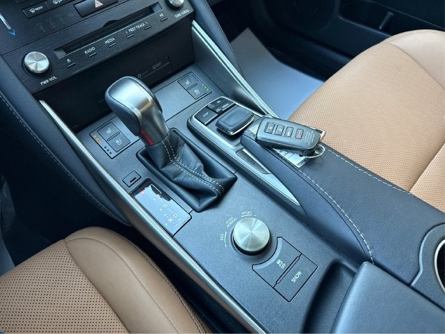 2018 Lexus IS 300
