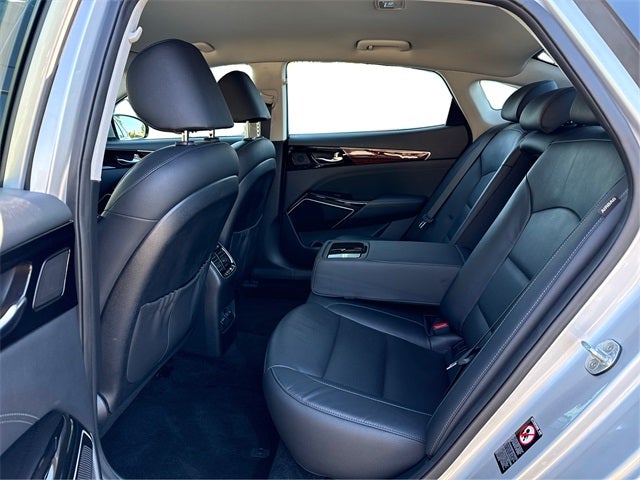 2017 Kia Cadenza Premium