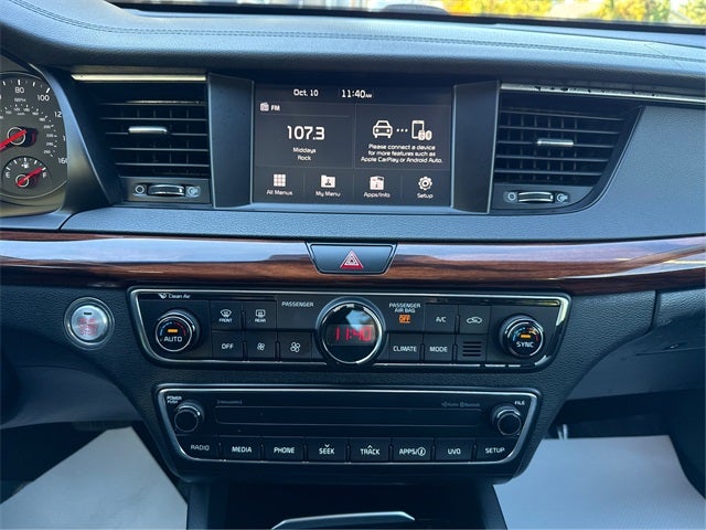 2017 Kia Cadenza Premium