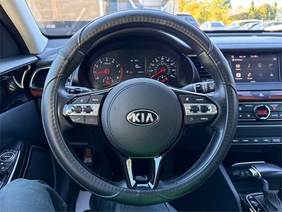2017 Kia Cadenza Premium