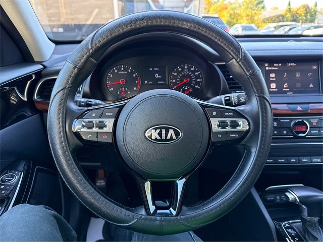2017 Kia Cadenza Premium