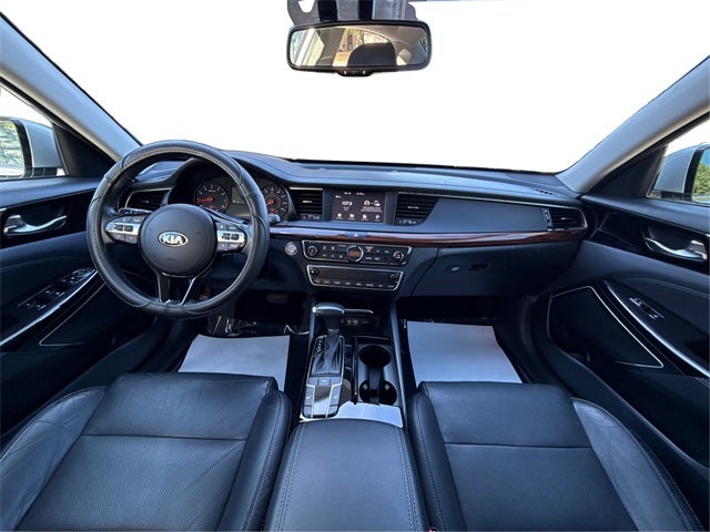 2017 Kia Cadenza Premium