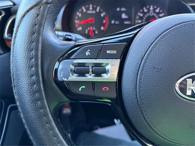 2017 Kia Cadenza Premium