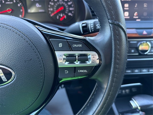 2017 Kia Cadenza Premium