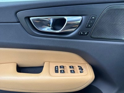 2019 Volvo XC60 T5 Momentum