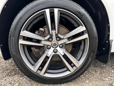 2019 Volvo XC60 T5 Momentum