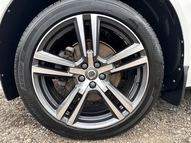 2019 Volvo XC60 T5 Momentum