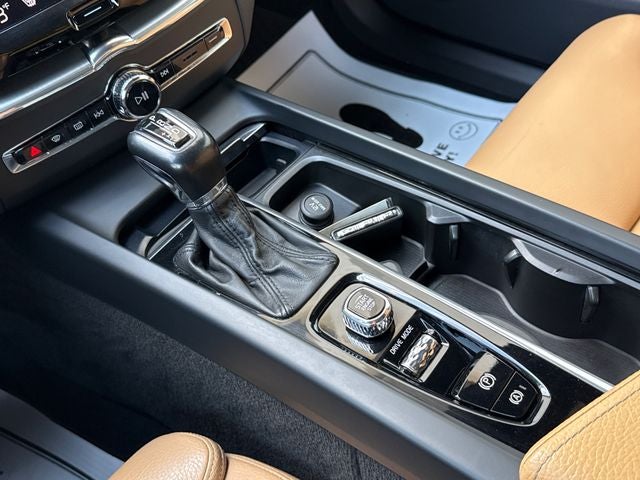 2019 Volvo XC60 T5 Momentum