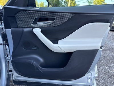 2017 Jaguar F-PACE First Edition