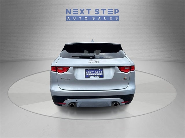 2017 Jaguar F-PACE First Edition