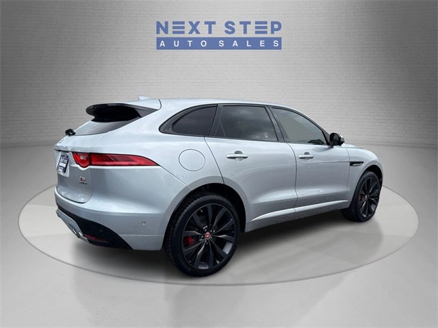 2017 Jaguar F-PACE First Edition