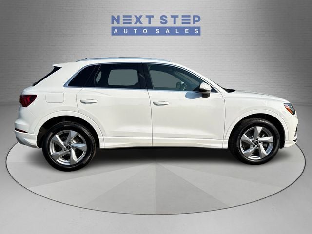 2021 Audi Q3 Premium quattro
