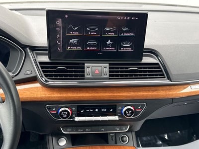 2023 Audi Q5 45 S line Premium quattro