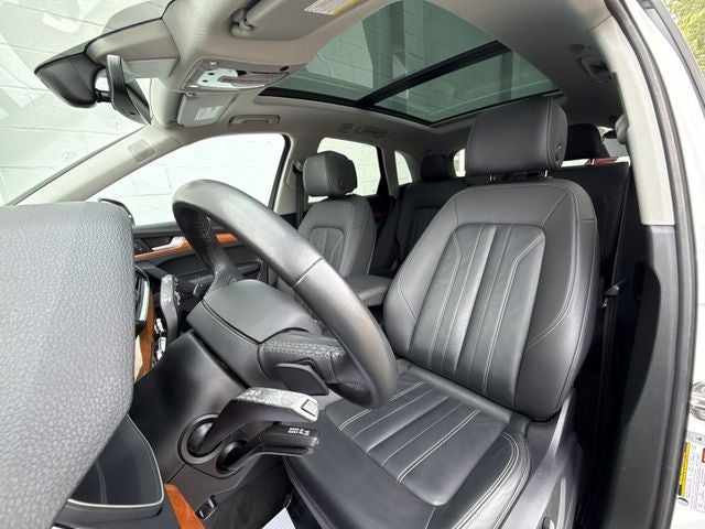 2023 Audi Q5 45 S line Premium quattro