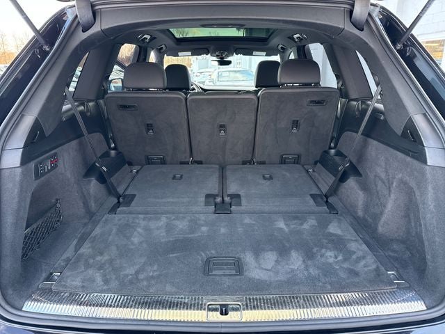 2021 Audi Q7 55 Prestige quattro