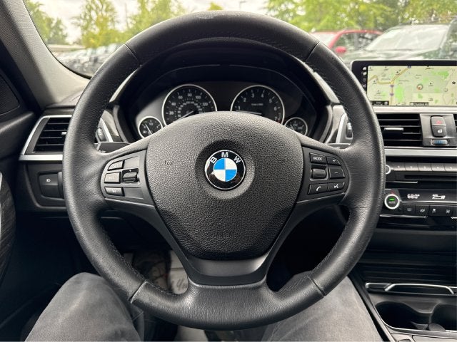 2018 BMW 3 Series 320i xDrive