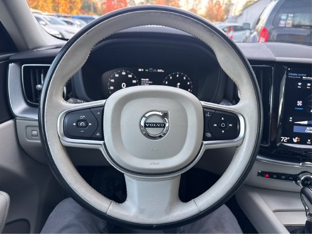 2018 Volvo XC60 T5 Momentum