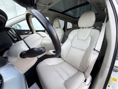 2018 Volvo XC60 T5 Momentum