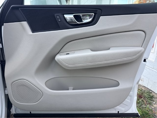 2018 Volvo XC60 T5 Momentum