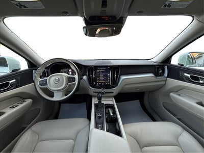 2018 Volvo XC60 T5 Momentum