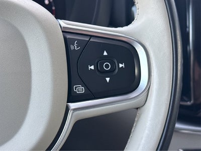 2018 Volvo XC60 T5 Momentum
