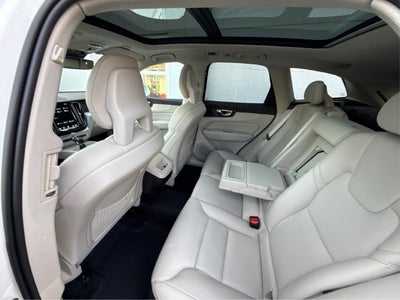 2018 Volvo XC60 T5 Momentum