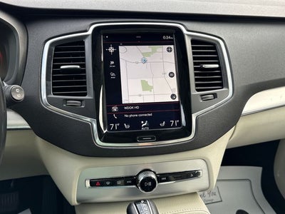 2017 Volvo XC90 T6 Momentum