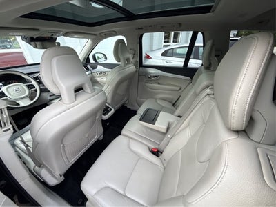2017 Volvo XC90 T6 Momentum