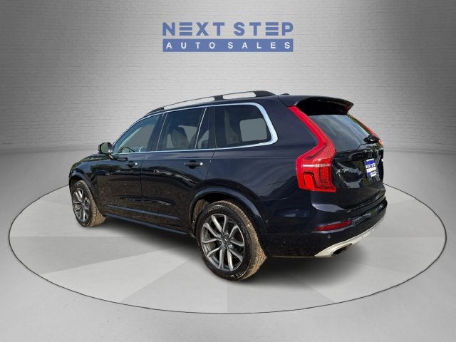 2017 Volvo XC90 T6 Momentum