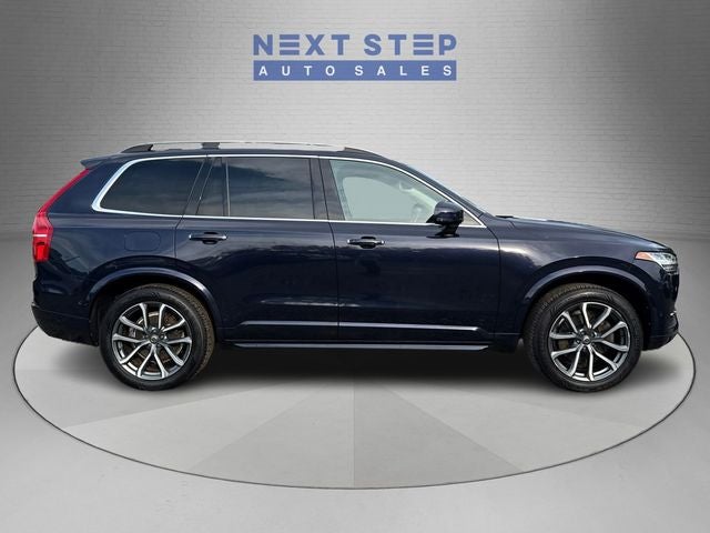 2017 Volvo XC90 T6 Momentum